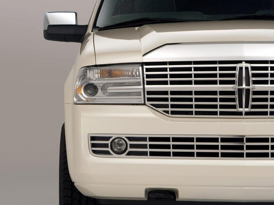  Lincoln Navigator L 2006 года  (фото 20 из 50)